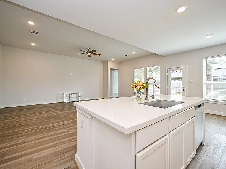 9222 Dearborn Knoll Dr — Photo 11