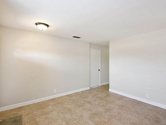 2nd image of 871 S Orlando Ave #871