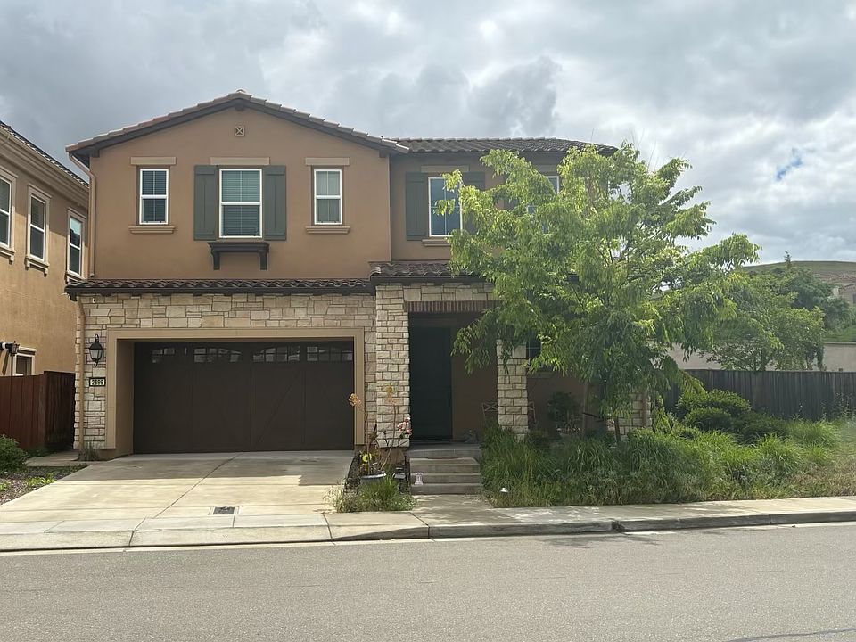 1st image of 2896 Mount Dana Dr