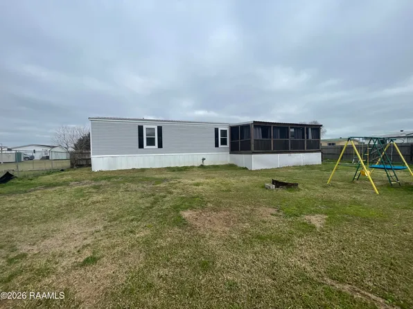 105 Windrose Ln, Youngsville, LA 70592