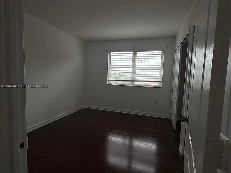 17640 NW 73rd Ave #200-19 — Photo 4