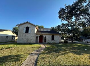 13919 Baytree Dr, Sugar Land, TX 77498