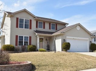 2404 Emslie Dr, Waukesha, WI 53188