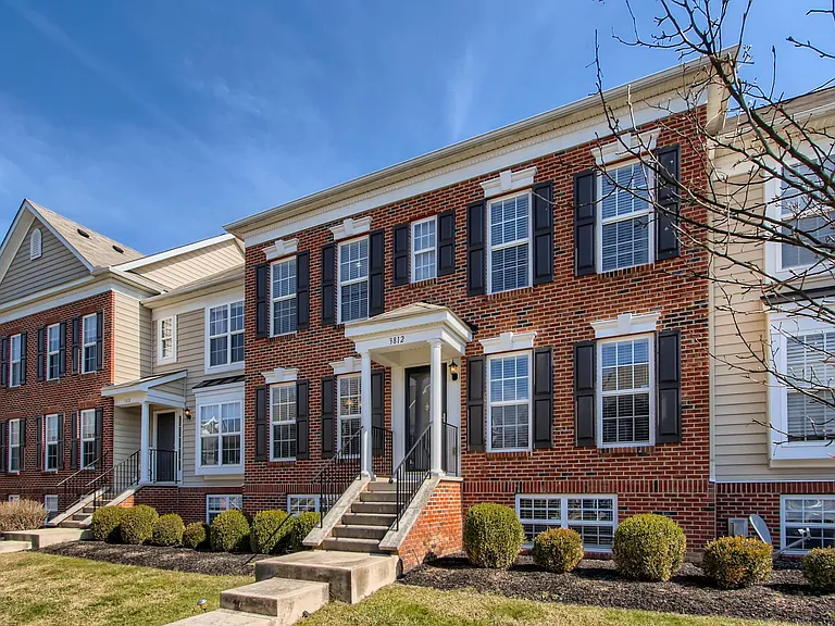 3812 Dowitcher Ln — Photo 1