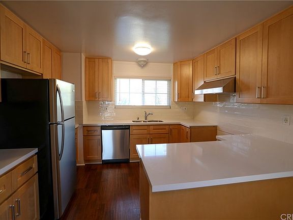 5th image of 14942 La Mesa St