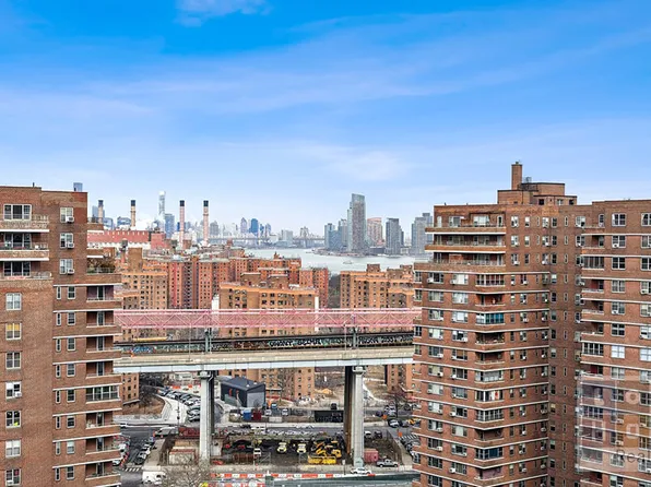 577 Grand Street image 21 of 29