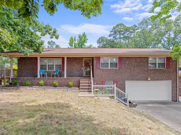 3909 N Mission Oaks Dr, Chattanooga, TN 37412