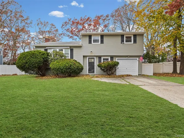 42 Holiday Park Drive, Centereach, NY 11720