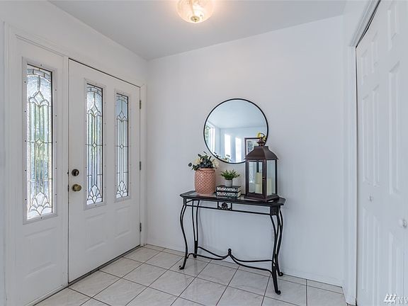 3rd image of 8418 184th Ave E