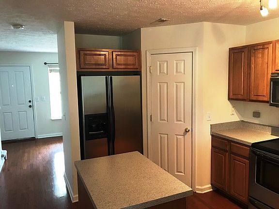 4th image of 524 Flintlock Ct