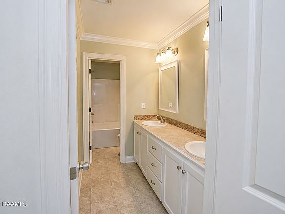 3rd image of 1036 Timber Trails Rd