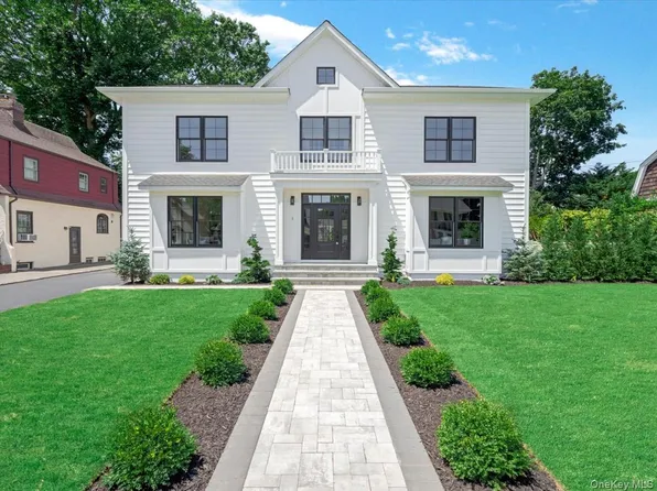 8 Brixton Road, Garden City, NY 11530