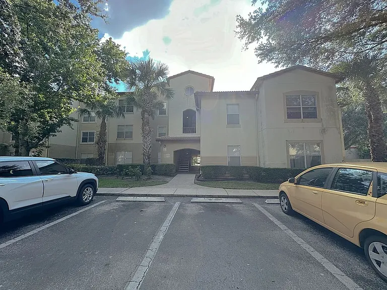 827 Camargo Way #210 — Photo 10
