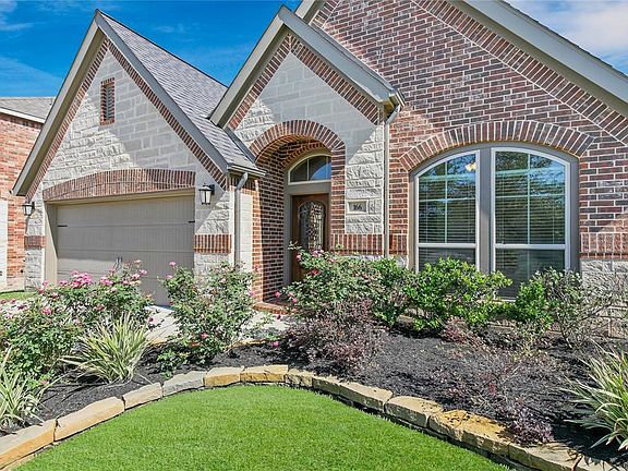 5th image of 166 Climbing Oaks Pl
