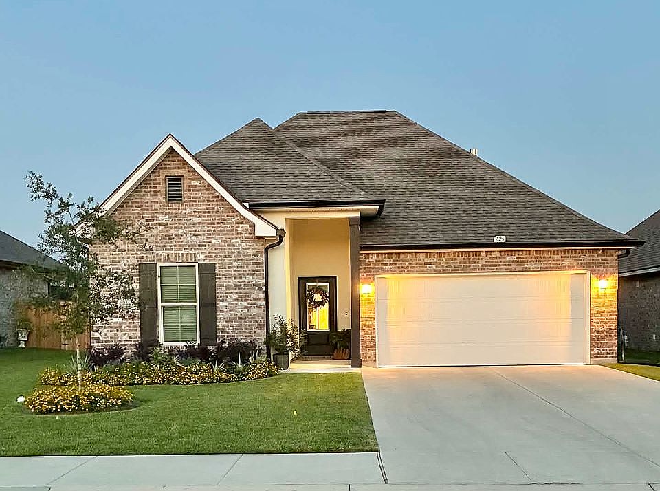 1st image of 225 Hydrangea Blvd