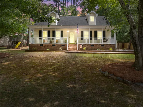 2712 Charwood Pl, Sanford, NC 27330