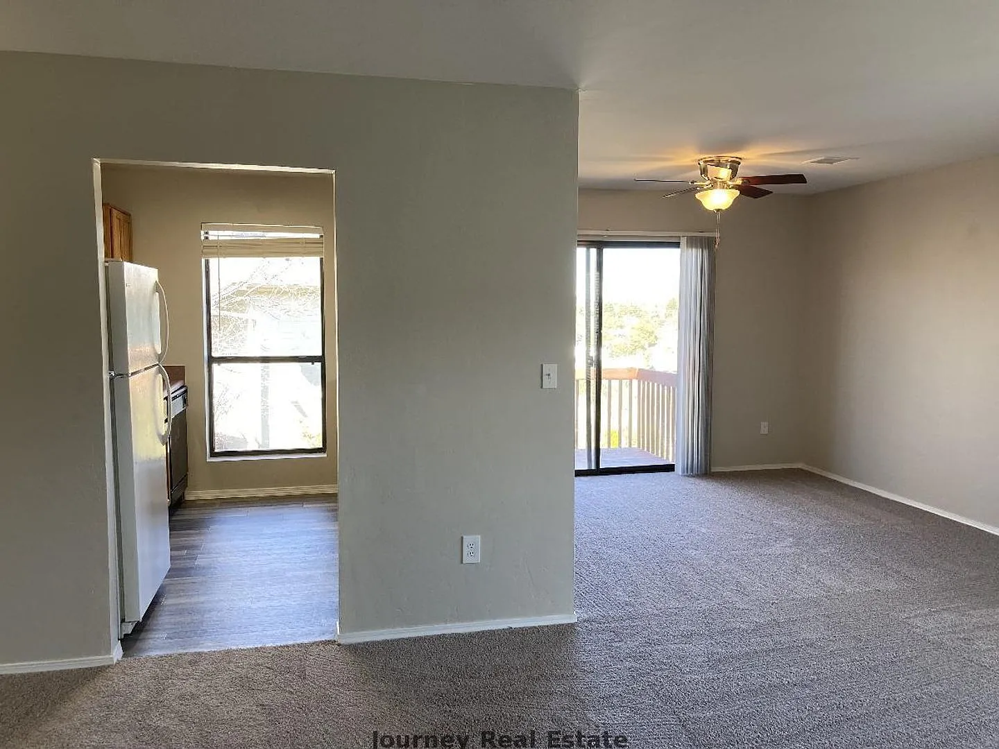 1305 Moore Pl. — Photo 4