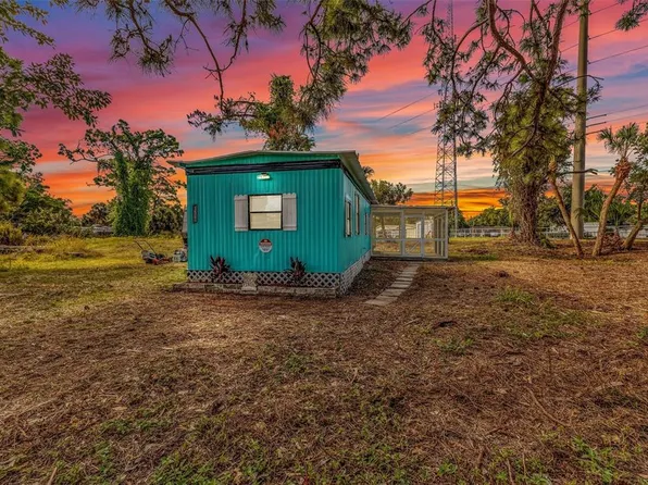 8319 Roosevelt St, Englewood, FL 34224