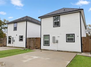 9243 Seeker St, Houston, TX 77028