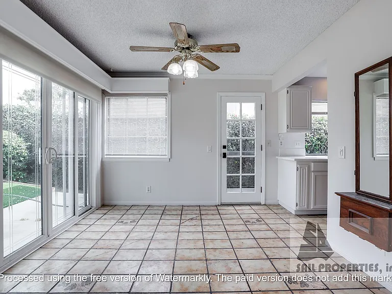 15841 Maidstone St — Photo 11