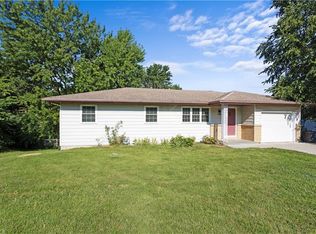 5804 Pleasant Ave, Saint Joseph, MO 64503