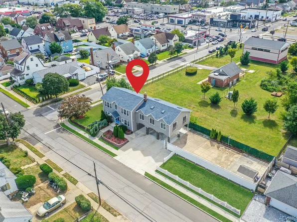 134 Martens Avenue, Valley Stream, NY 11580