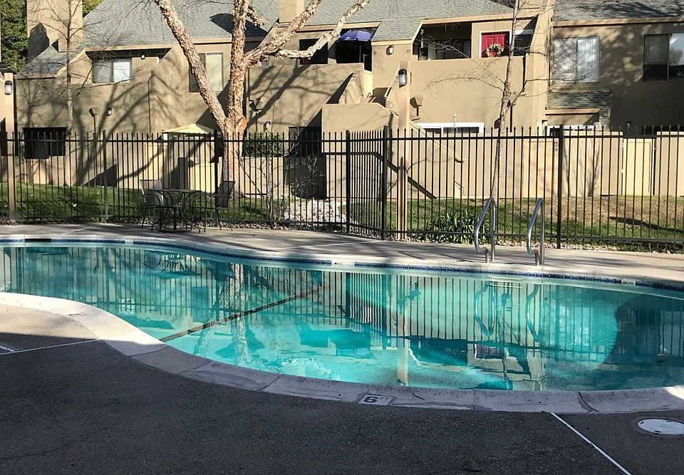 5226 Hemlock St APT 2, Sacramento, CA 95841 | Zillow