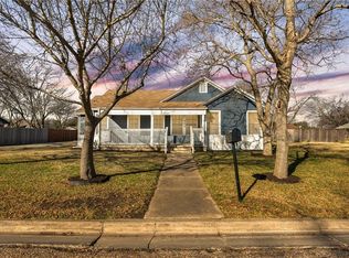 303 Randy Dr, Woodway, TX 76712