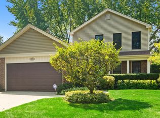 453 Caren Dr, Buffalo Grove, IL