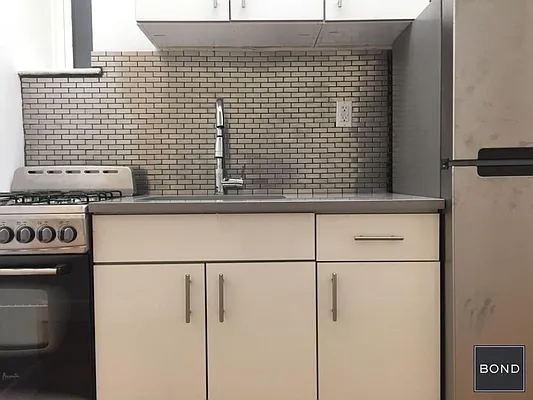 Rented by Bond New York | media 12