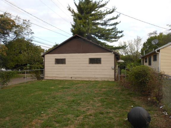 4th image of 1128 S Paul Laurence Dunbar St