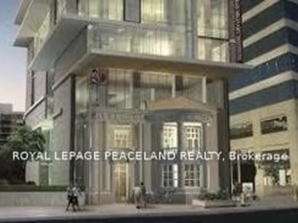 426 University Ave, Toronto, ON