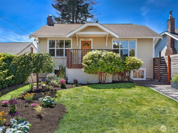 10327 Stone Avenue N, Seattle, WA 98133
