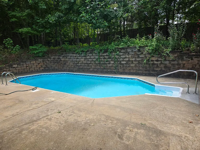 585 Cecily Dr — Photo 37