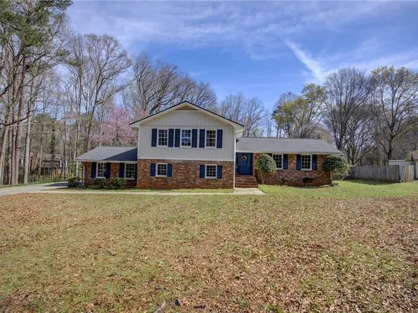 2270 Old Concord Dr SE, Covington, GA 30016