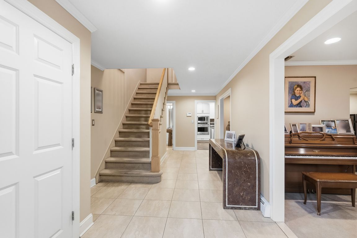 next background image