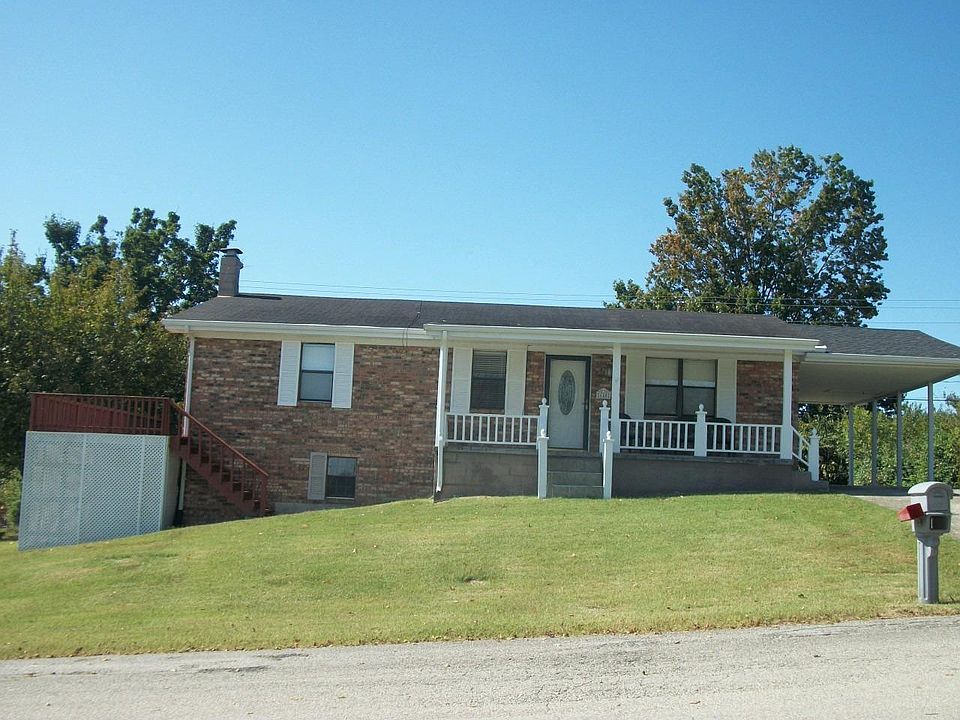 1st image of 640 S Magnolia Dr