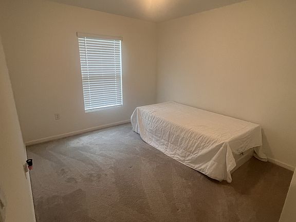 5th image of 1166 Moon St SE