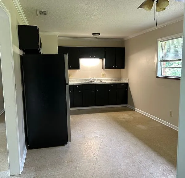 206 Taylor Ln — Photo 3