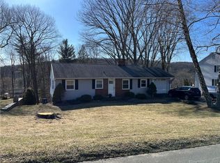 5 Greenview Rd, Danbury, CT 06811