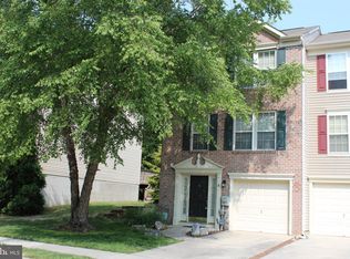 8 Golf View Ct, Pine Hill, NJ 08021