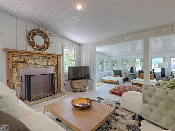 5th image of 89 Arkansas Ln
