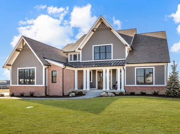 8079 Abington Ct, Zionsville, IN 46077
