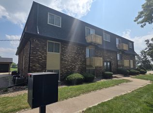 105 S Houser St APT 101, Muscatine, IA 52761