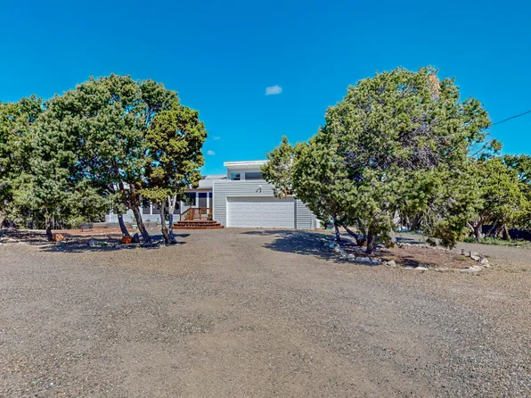 37 Camino Del Poniente, Tijeras, NM 87059