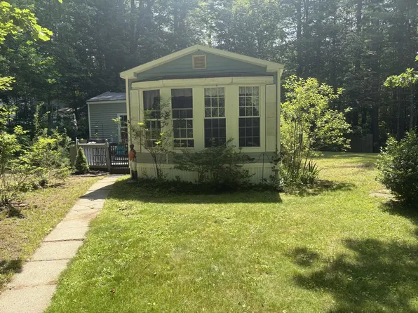 3 Bayberry Lane, Wolfeboro, NH 03894-4802