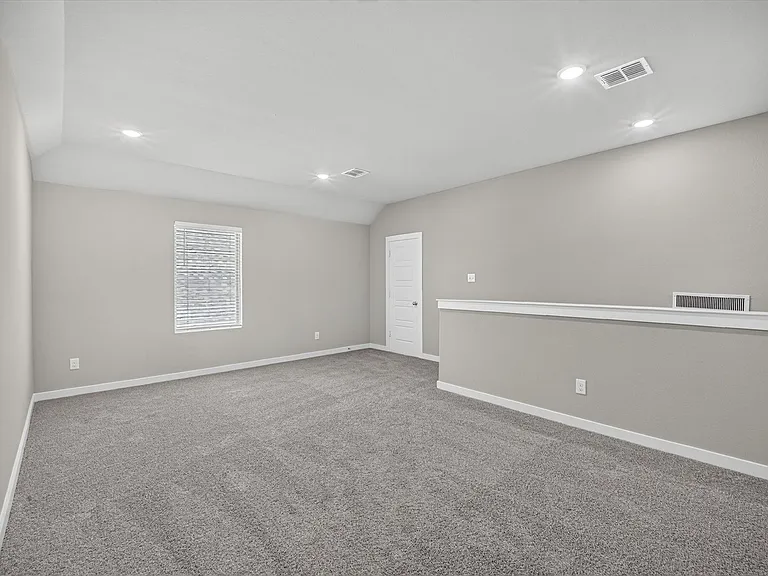 710 Summerberry Dr — Photo 12