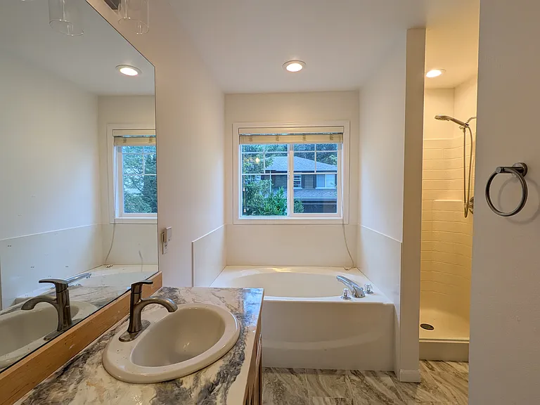 7206 Cranberry Ct SE — Photo 11
