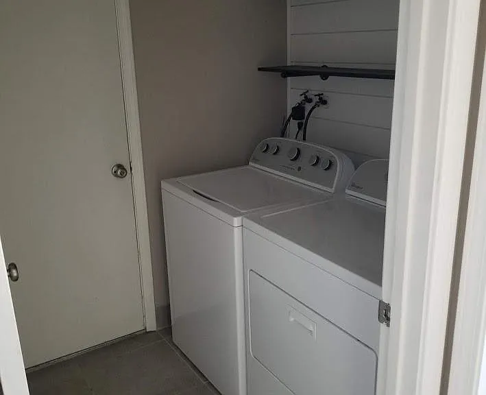 1568 Bullard Ave — Photo 17