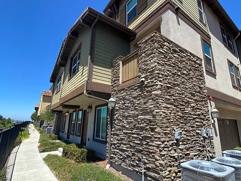 363 Mission Villas Rd — Photo 2